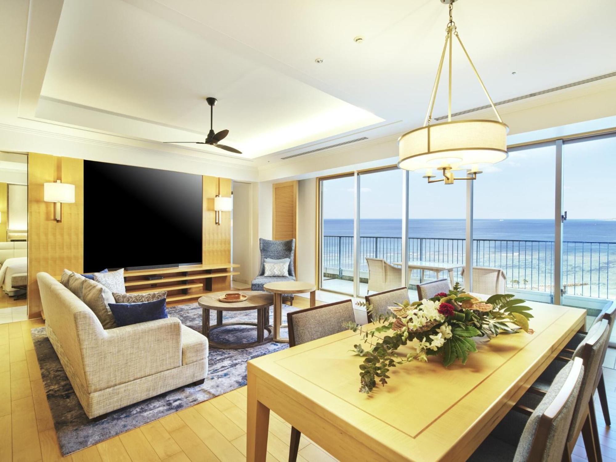 Royal Suite Lounge Access