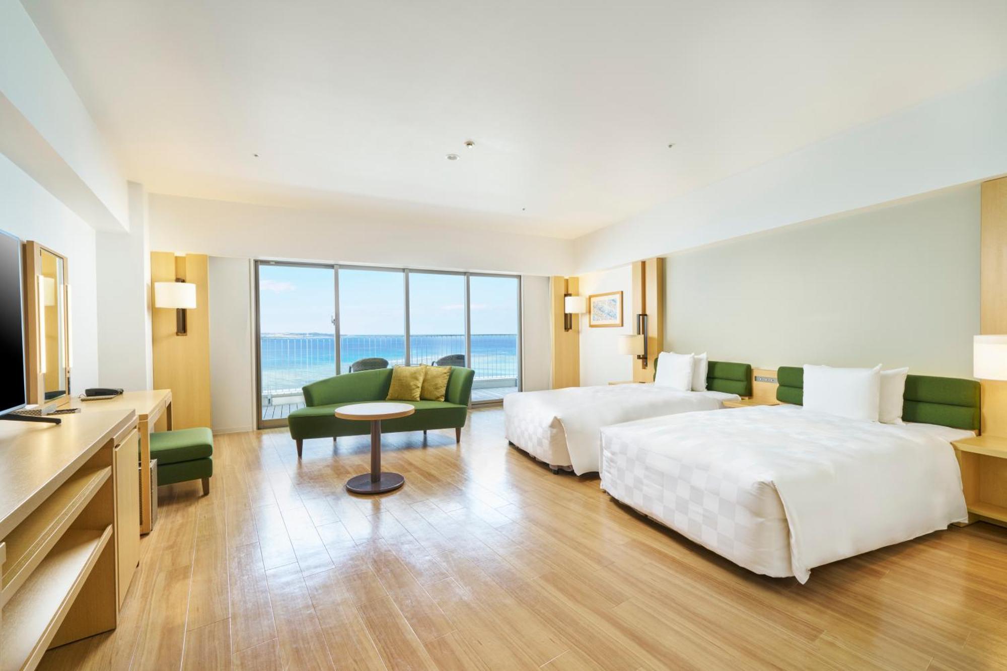 Ocean Universal Room